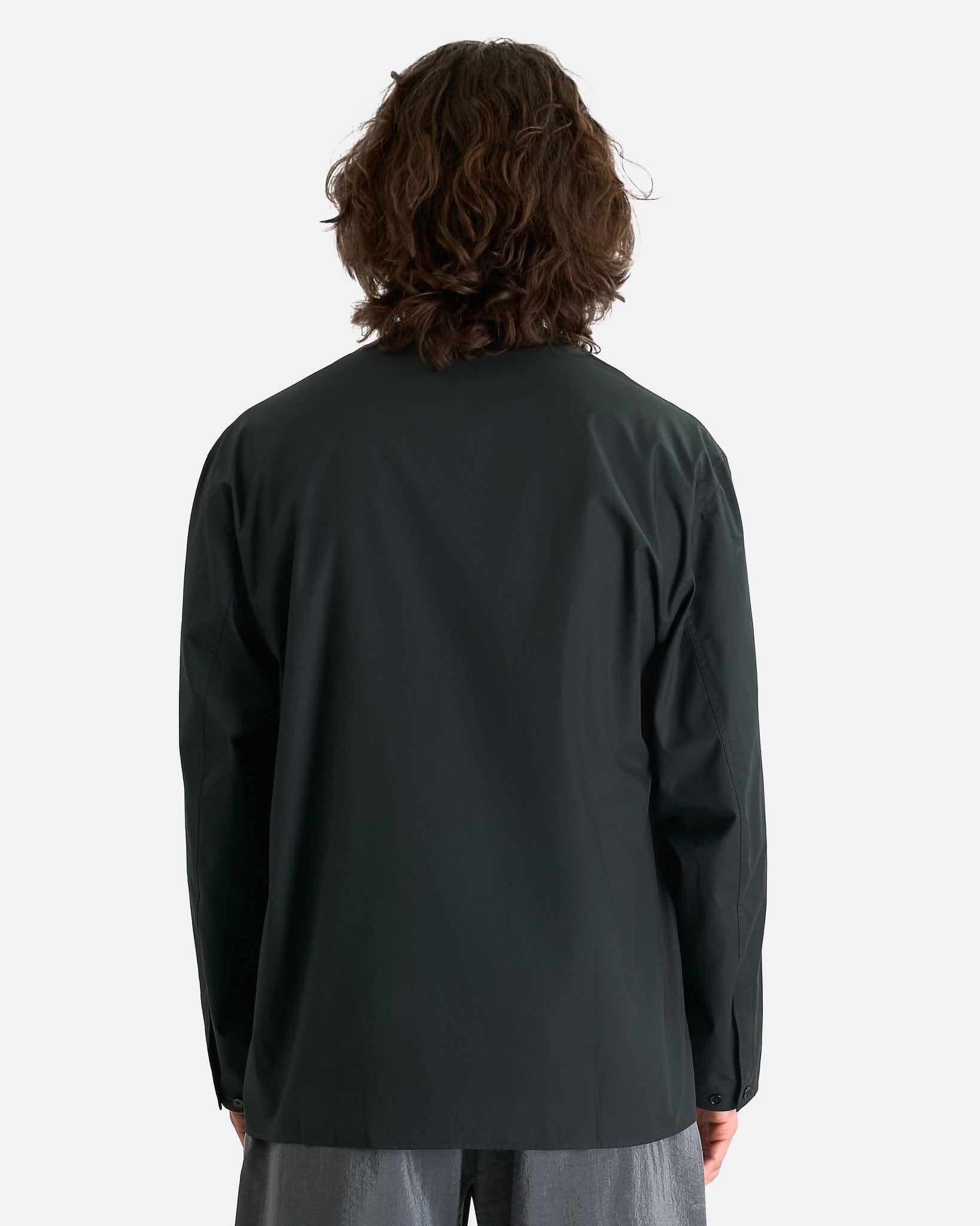 V Neck Shirt in Jet Black – SVRN