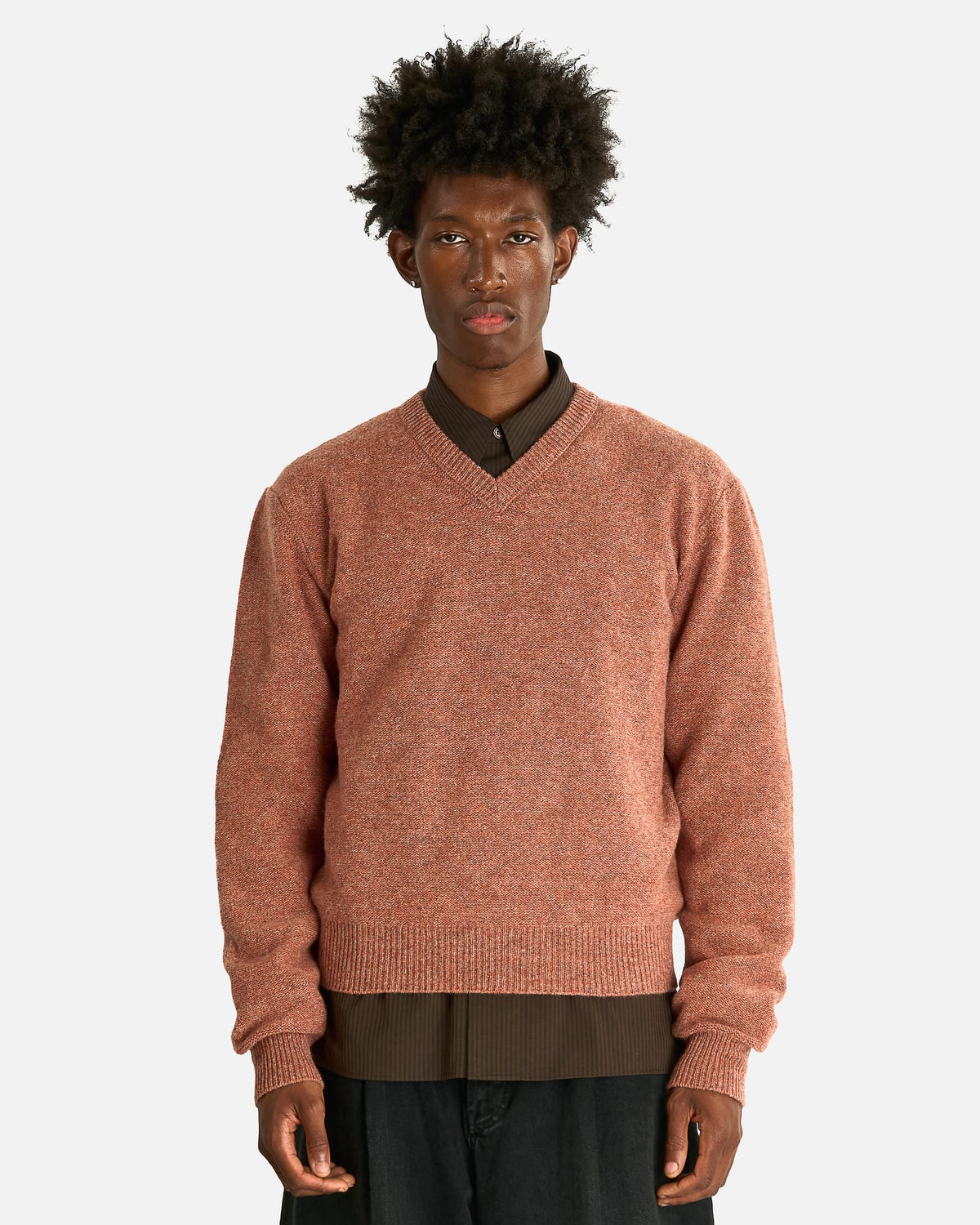 LEMAIRE Men Sweaters V-Neck Sweater in Coral Melange