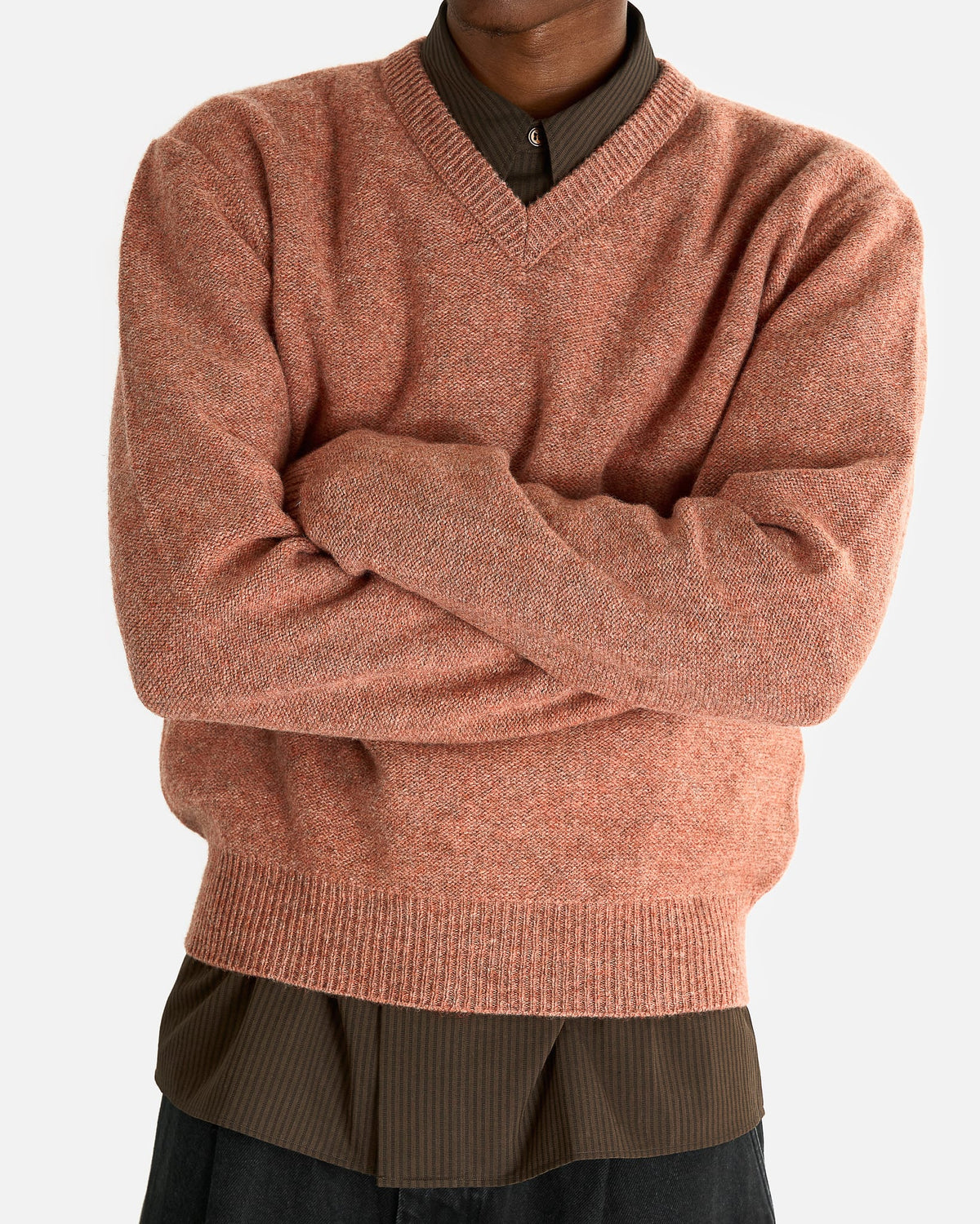 LEMAIRE Men Sweaters V-Neck Sweater in Coral Melange