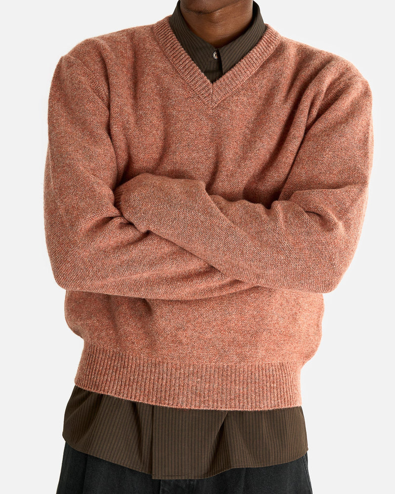 LEMAIRE Men Sweaters V-Neck Sweater in Coral Melange