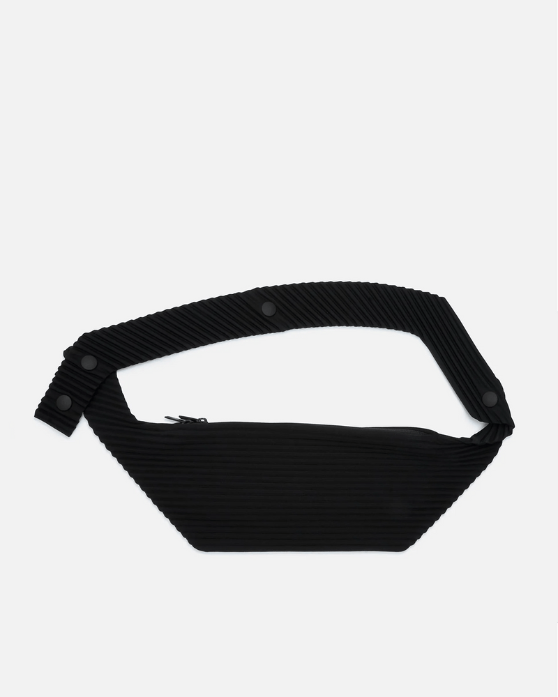 Homme Plissé Issey Miyake Men's Bags OS Versatile Crossbody in Black