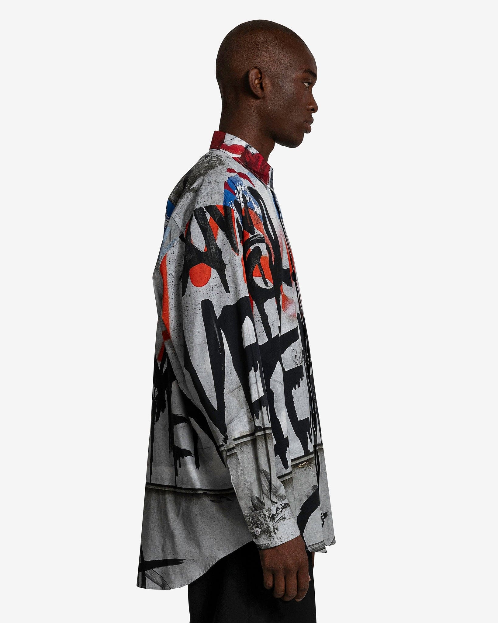 VETEMENTS Men's Shirts VETEMENTS Graffiti Shirt in Grey