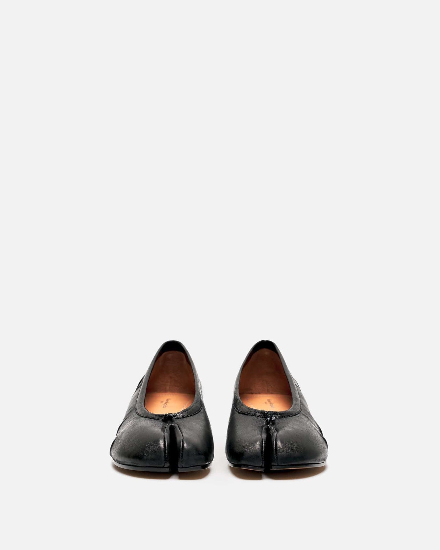 Maison Margiela Women Heels Vintage Leather Tabi Ballerina Heel in Black