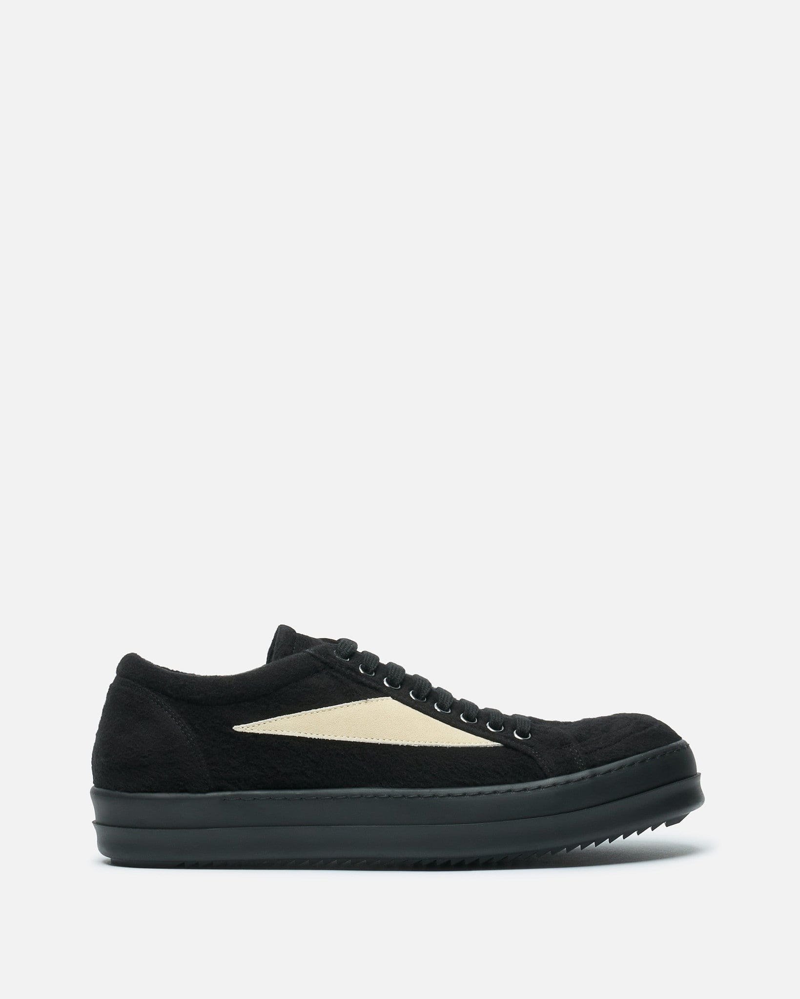 Vintage Sneakers in Black/Milk/Black – SVRN