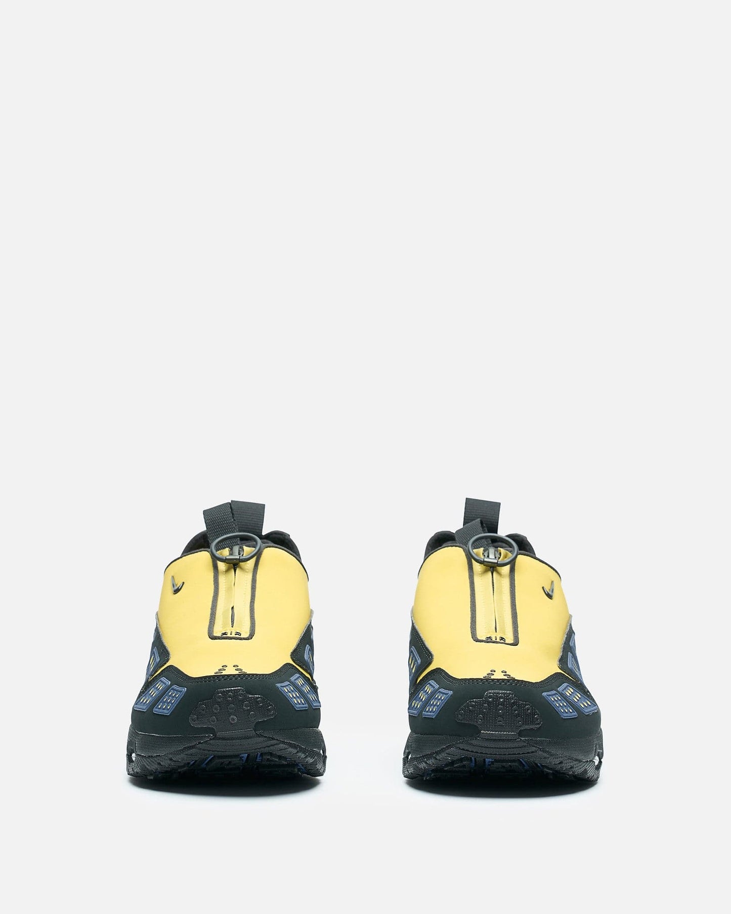 Nike Men's Sneakers W Nike Air Max SNDR in Saturn Gold/Off Noir