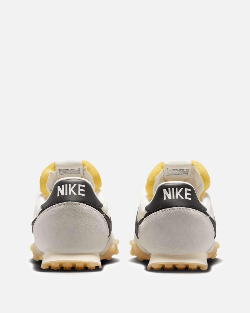 Nike Men's Sneakers Waffle Racer in Sail/Coconut Milk