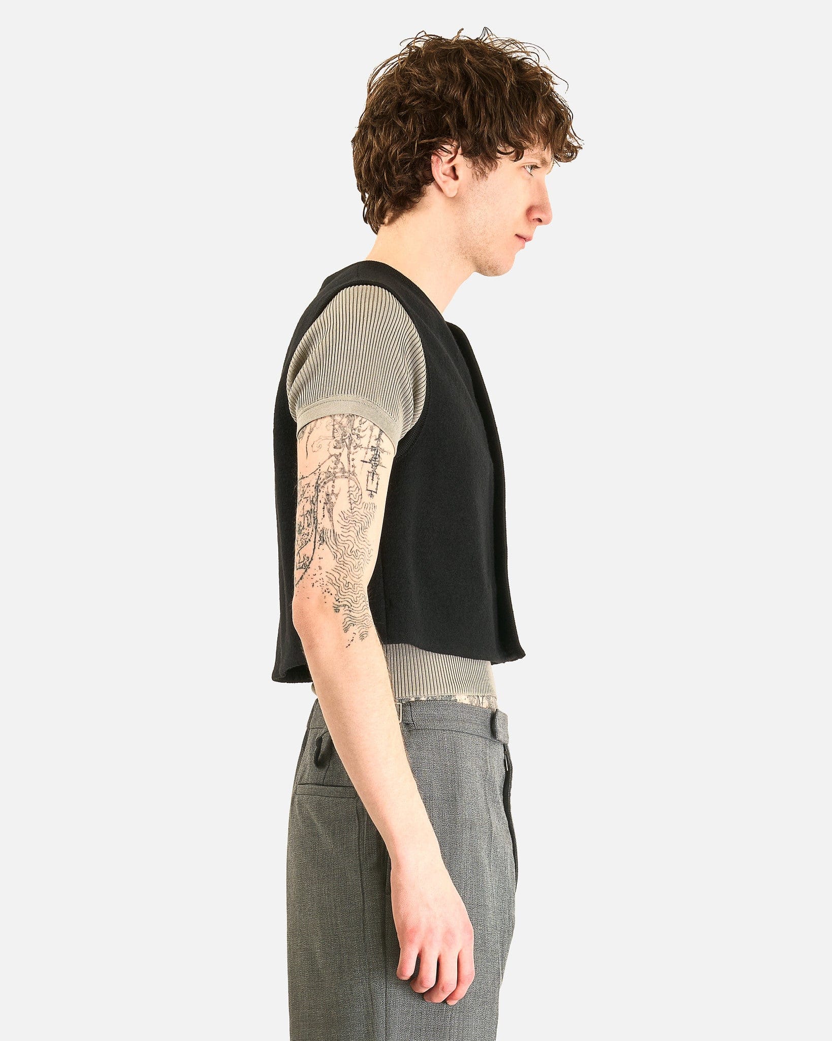 Rier Men's Tops Walker Gilet Utility in Black Felted Light