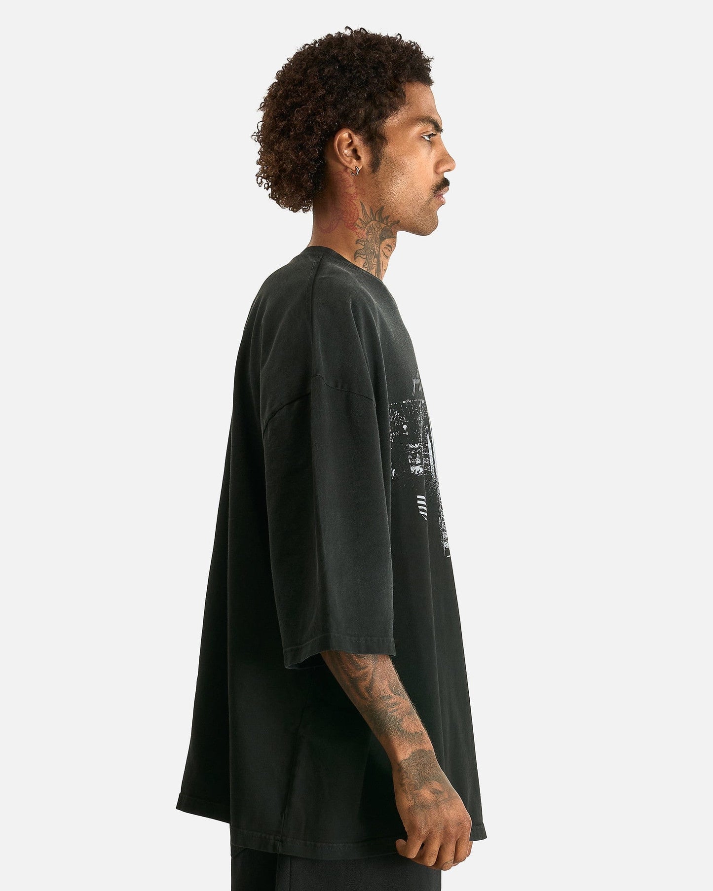 Willy Chavarria Men's T-Shirts Welcome to NY Buffalo Tee in Black