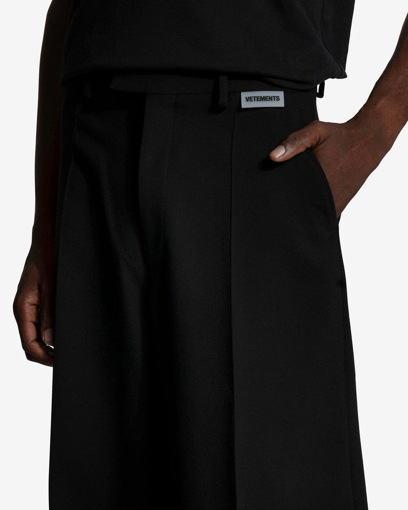 VETEMENTS Men's Pants Wide Leg Tailored Pants in Black