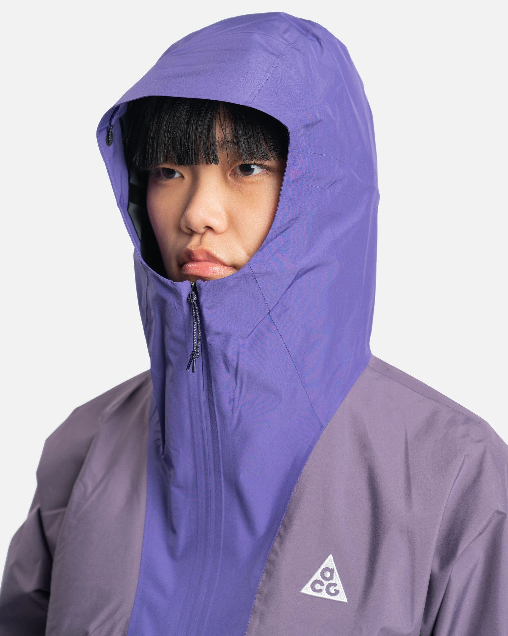 Nike Women Jackets Women's ACG Cascade Rain Jacket in Dark Iris