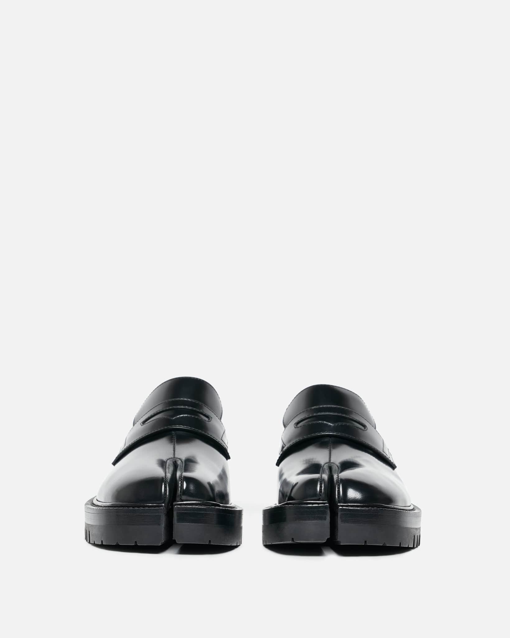 Maison Margiela Women's Shoes Women's County Loafer in Black