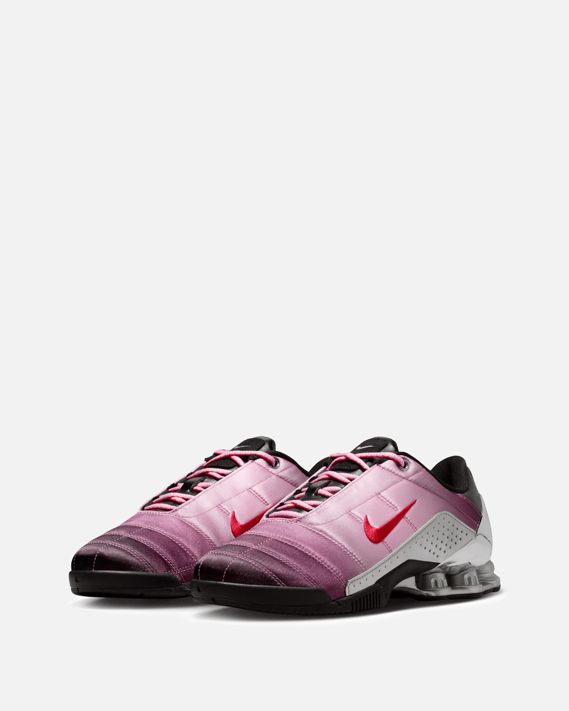 Nike Men's Sneakers Women's Total90 Shox Magia x Forget-me-nots in Shy Pink