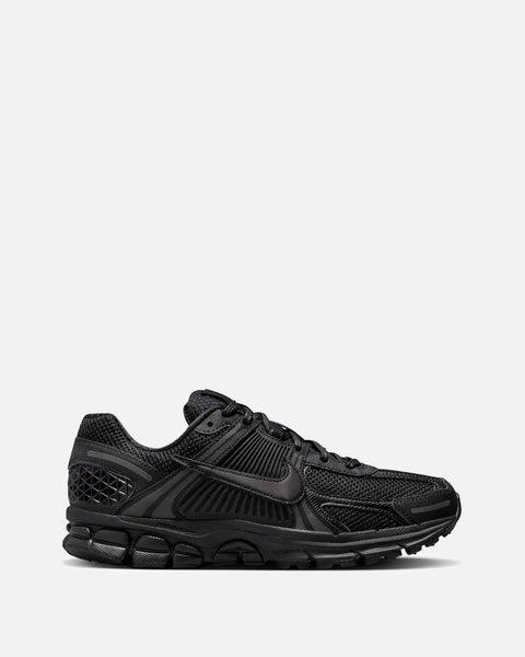 Nike Zoom Vomero 5 メンズシューズ ブラック Zoom Vomero 5 'Black' – SVRN