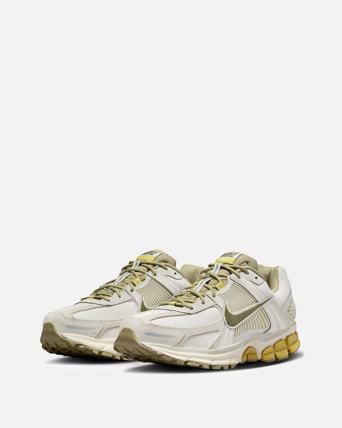 Nike Men's Sneakers Zoom Vomero 5 'Light Bone/Medium Olive'