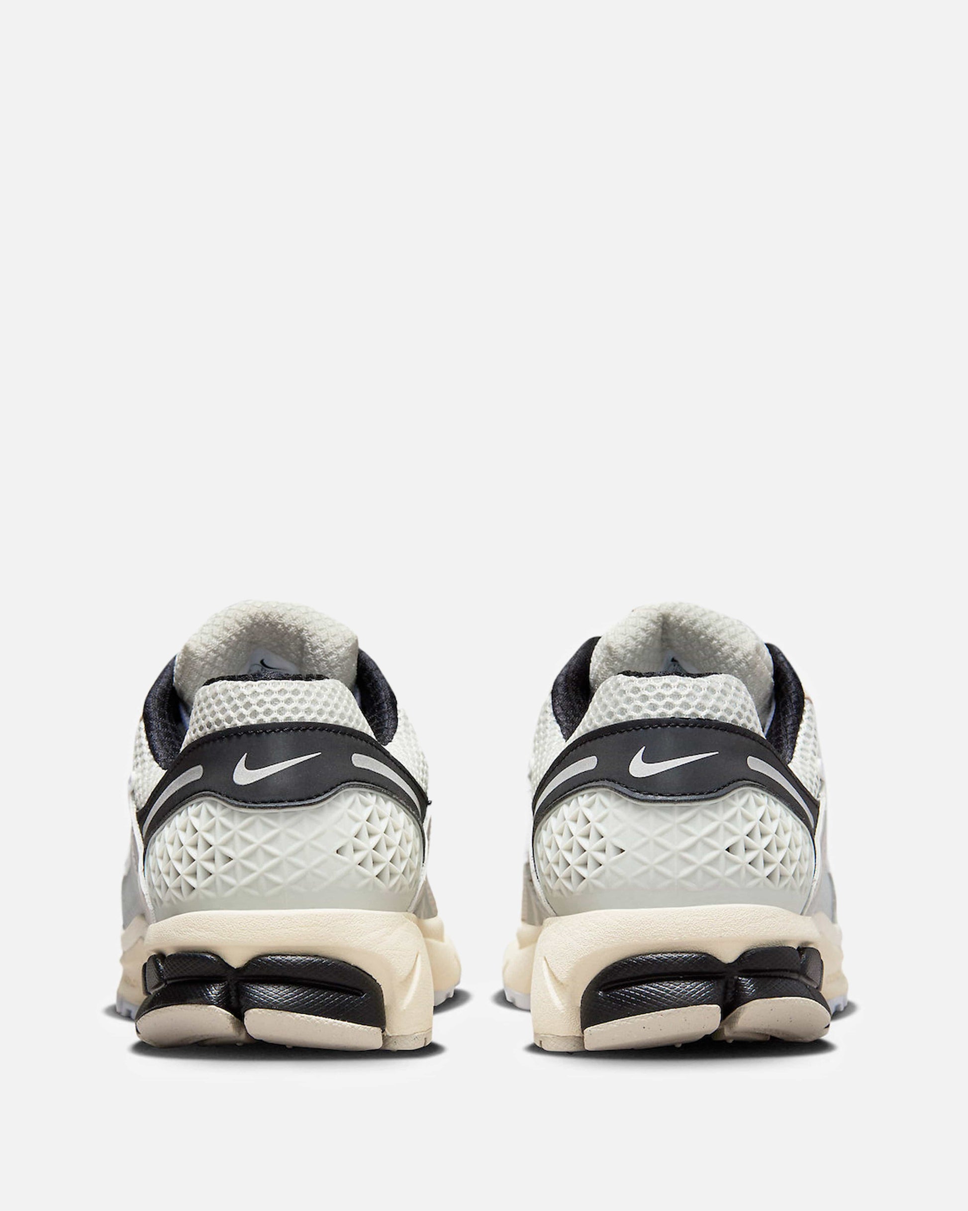 Nike Men's Sneakers Zoom Vomero 5 Premium 'Pale Ivory'