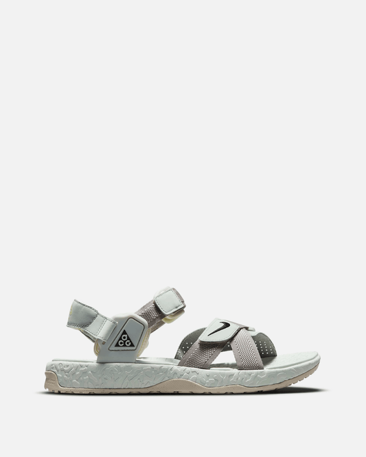 Nike Unisex Sandals ACG Air Deschutz in Cream