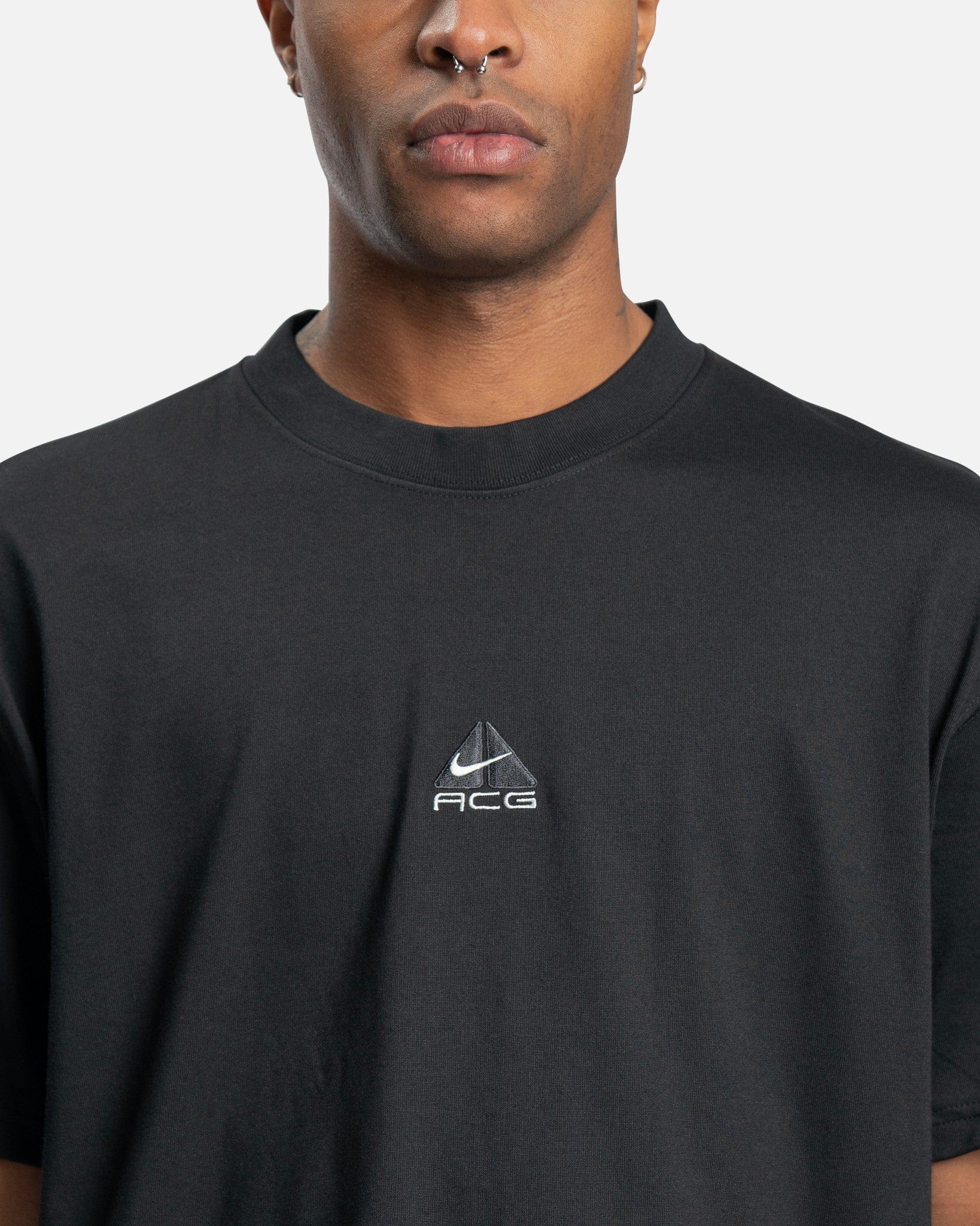 nike acg logo t shirt