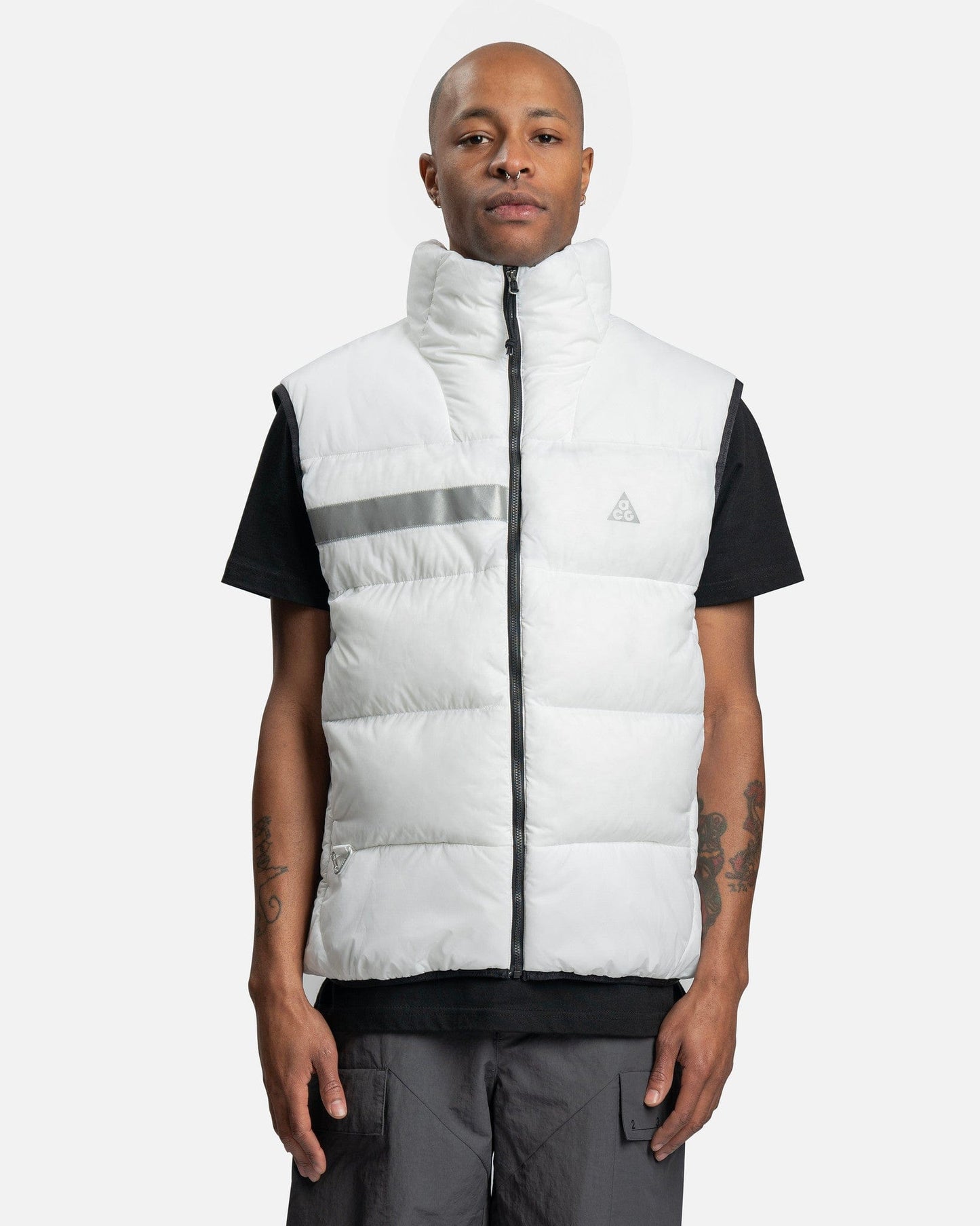 Nike Men's Jackets ACG Therma-FIT Airora Gilet in White