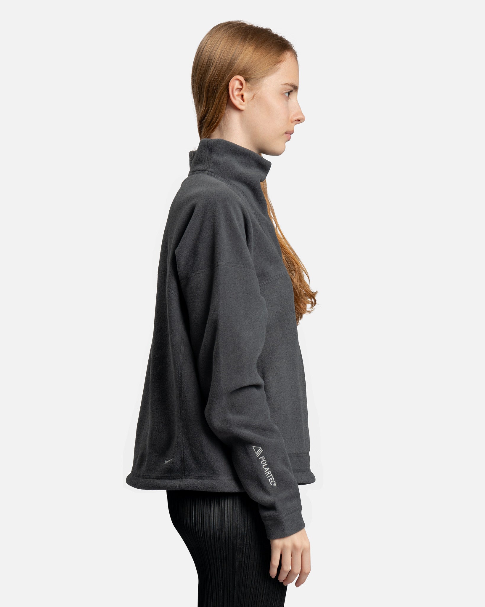Nike Women Sweaters ACG 'Wolf Tree' in Black