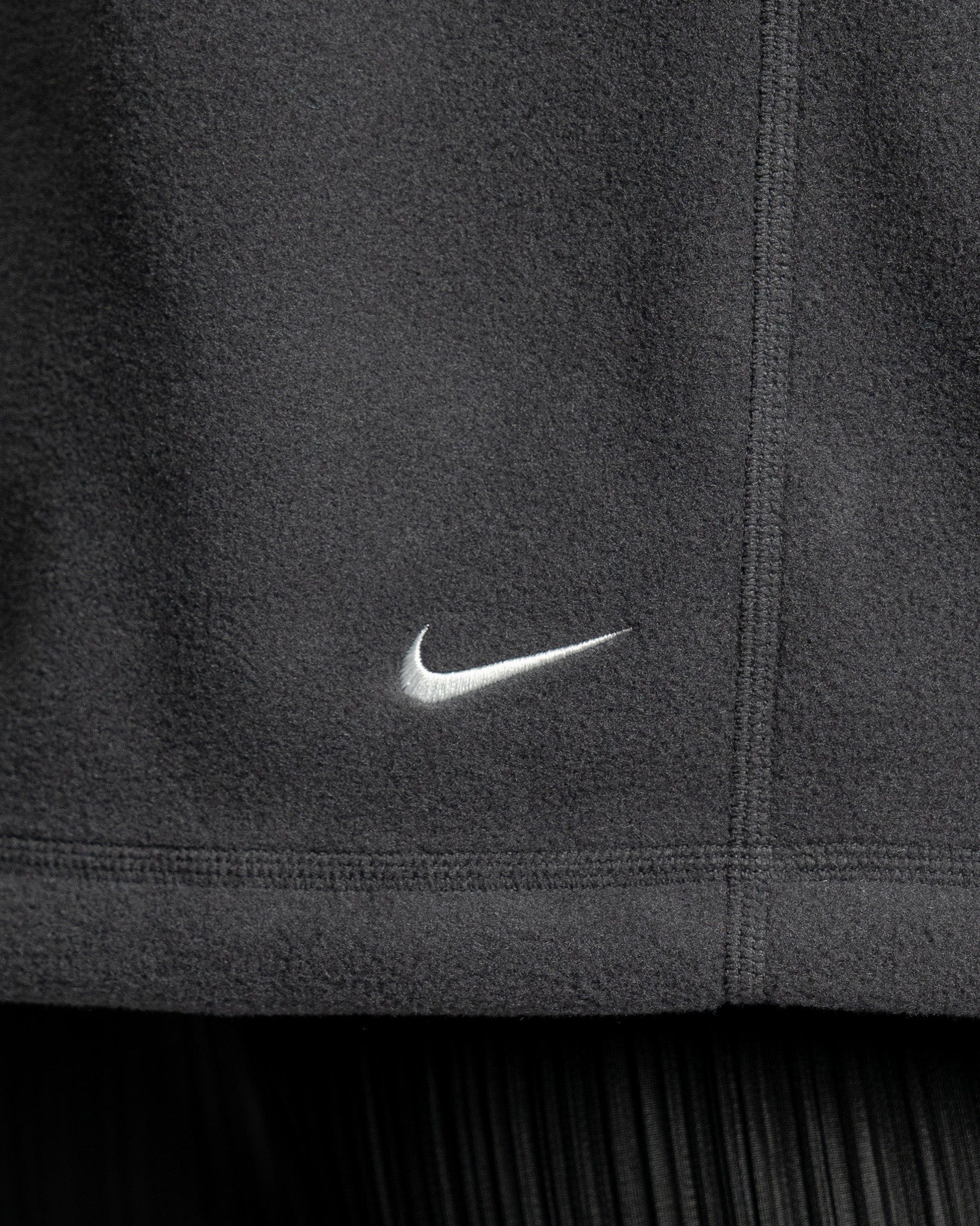 Nike Women Sweaters ACG 'Wolf Tree' in Black