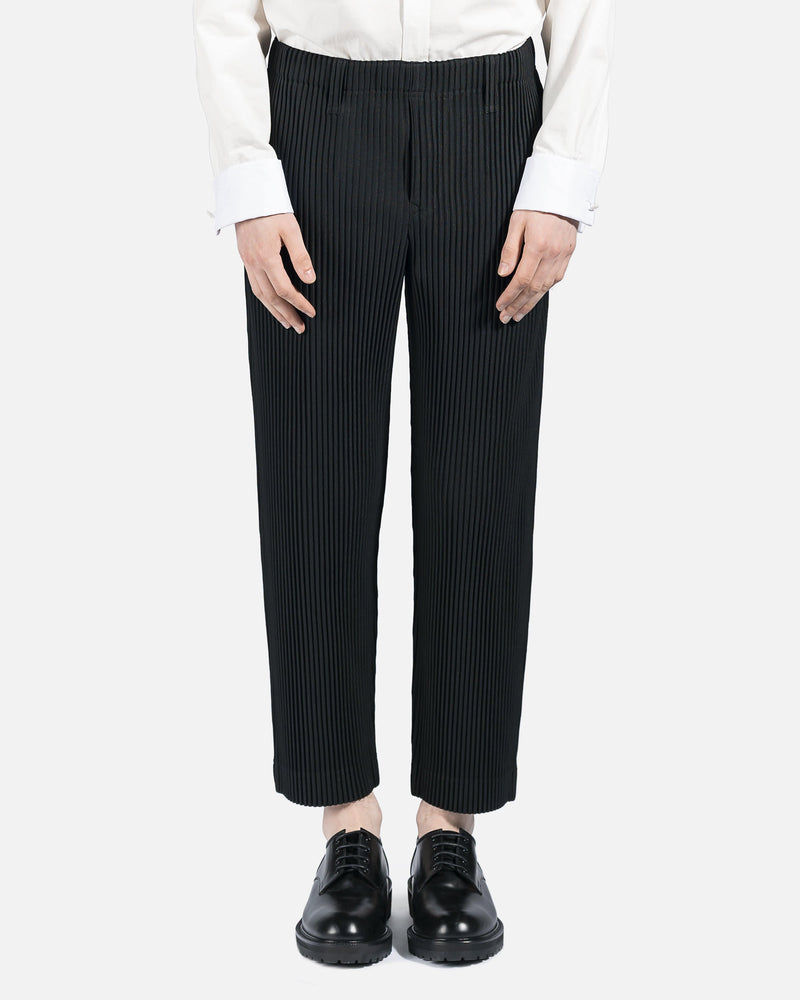 Homme Plissé Issey Miyake Men's Pants Basics Pleated Trousers in Black