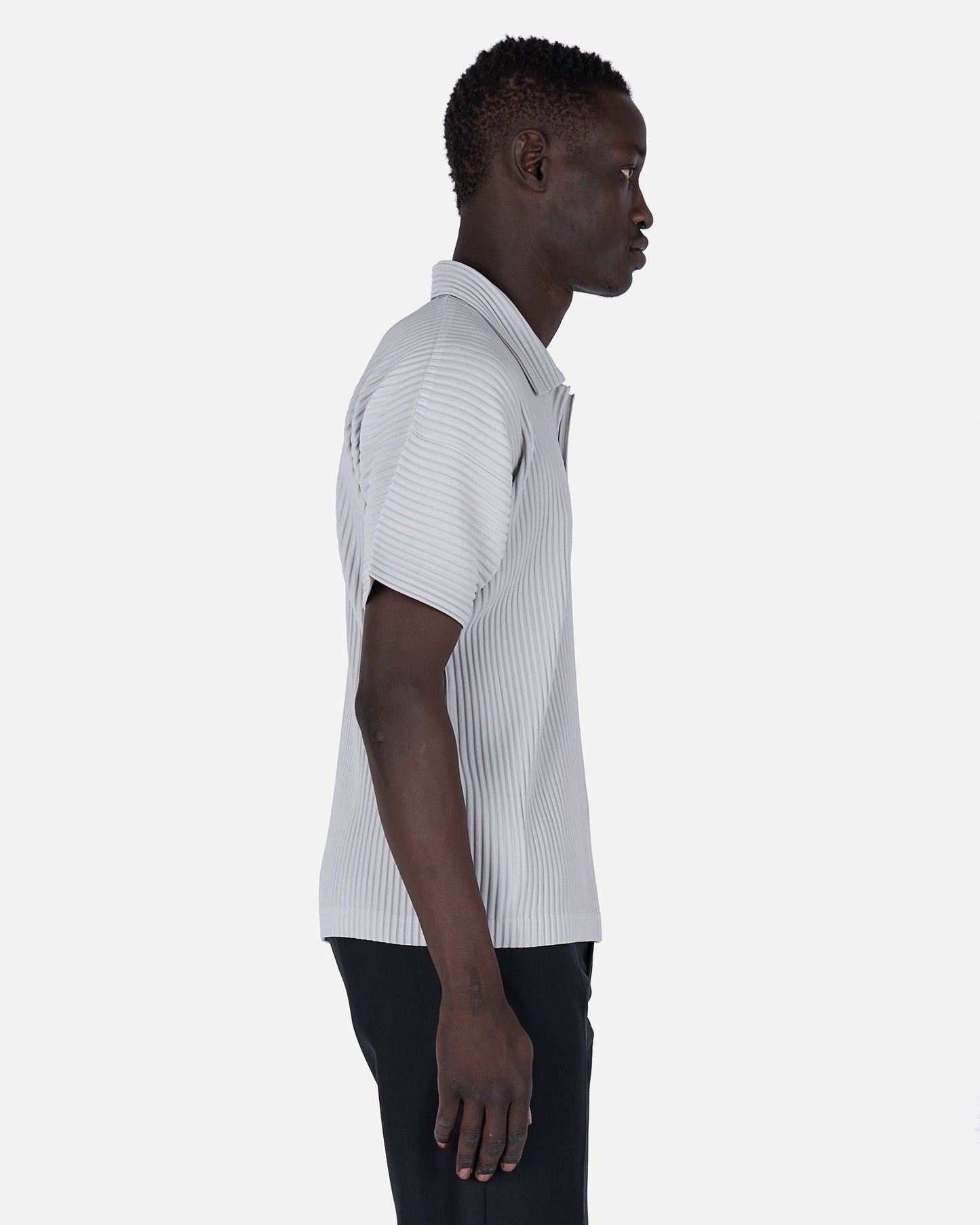 Homme Plissé Issey Miyake Men's Tops Basics Polo in Light Gray