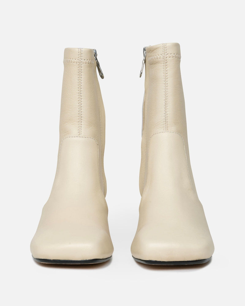 Billiard Heel Boots in Beige – SVRN
