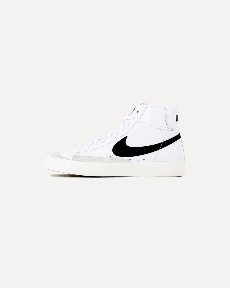 Nike Men's Sneakers Blazer 77 Mid Vintage in White/Black