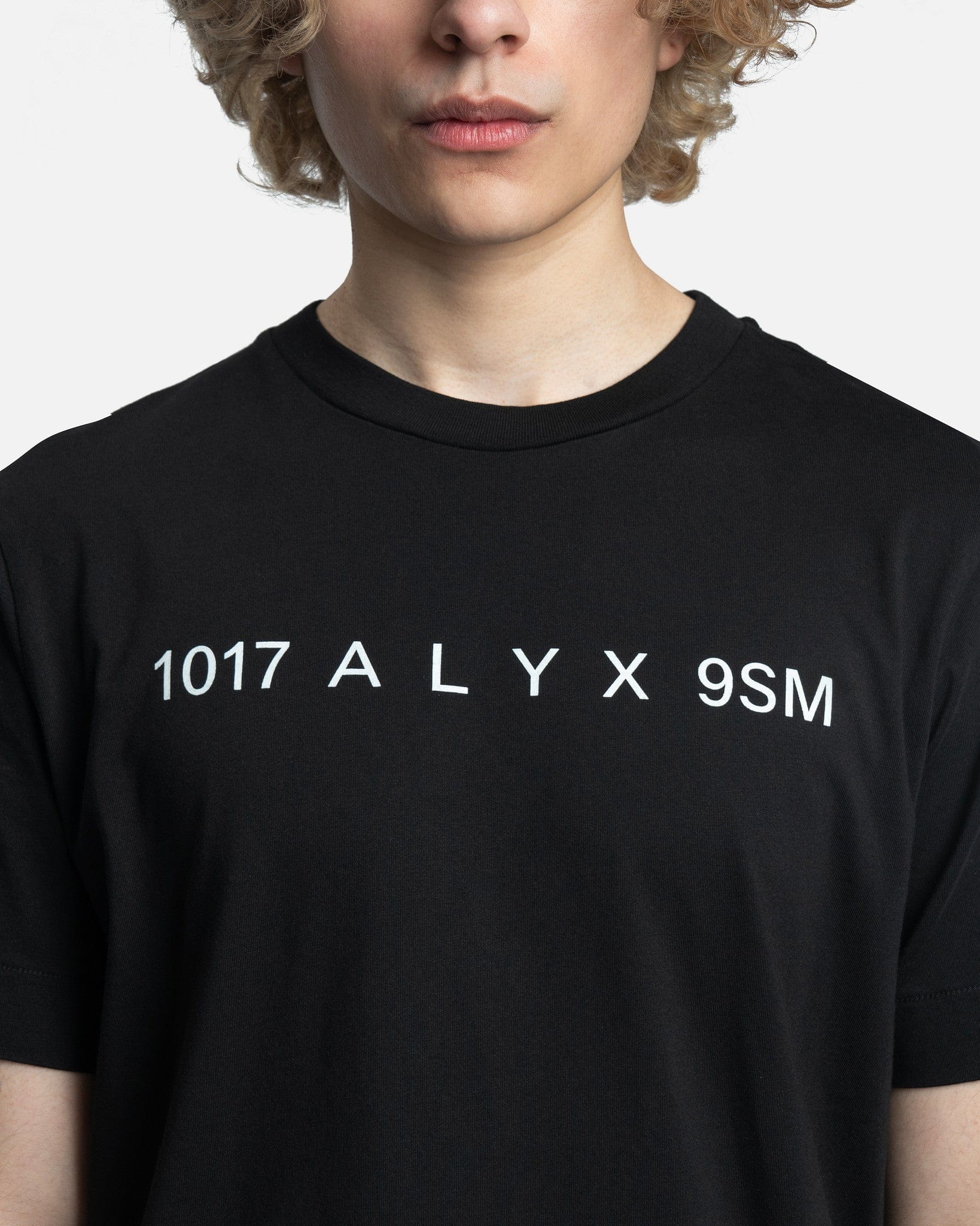 1017 ALYX 9SM Men's T-Shirts Collection Logo S/S T-Shirt in Black/White