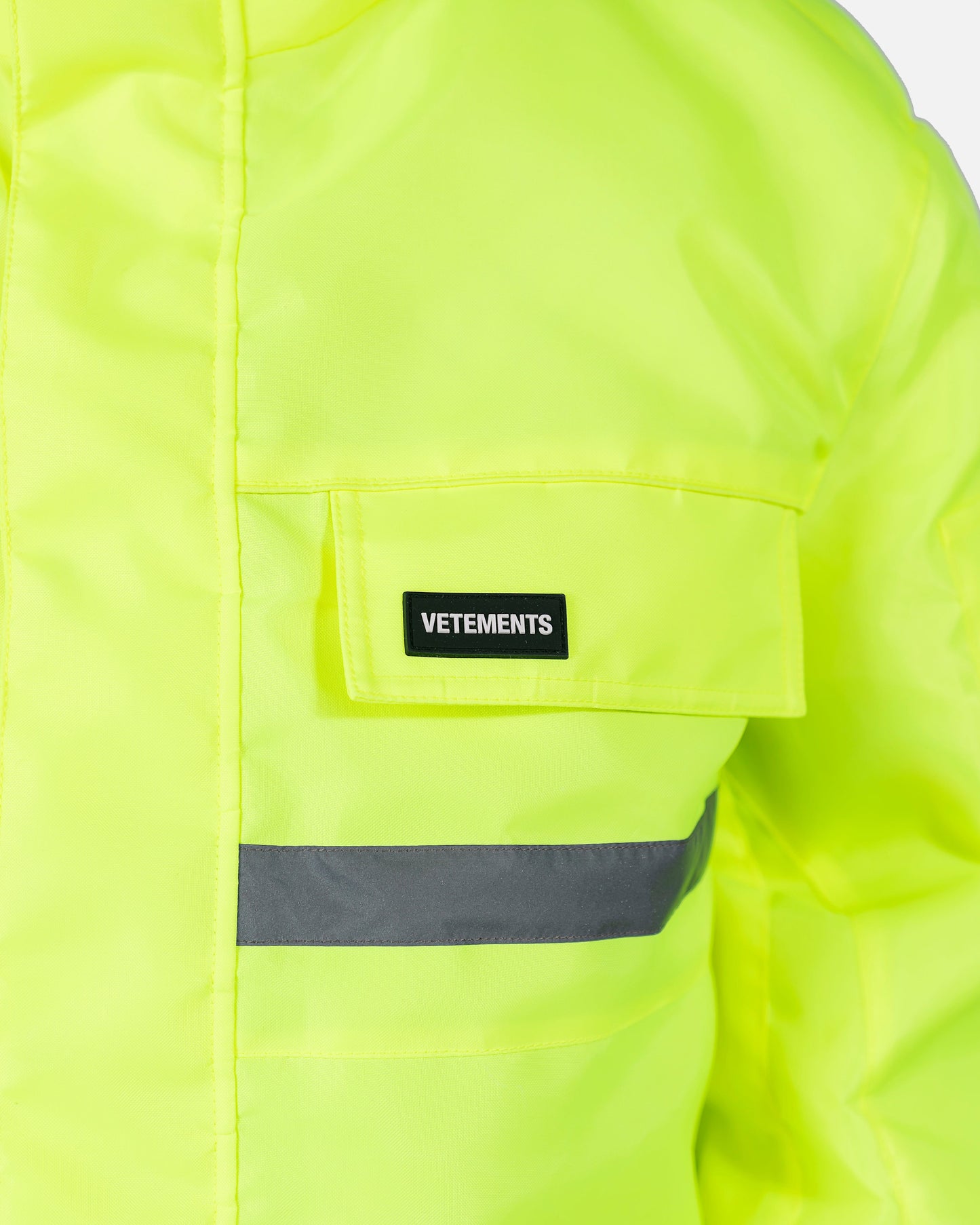 VETEMENTS Men's Jackets Cropped Reflective Parka in Neon Yellow