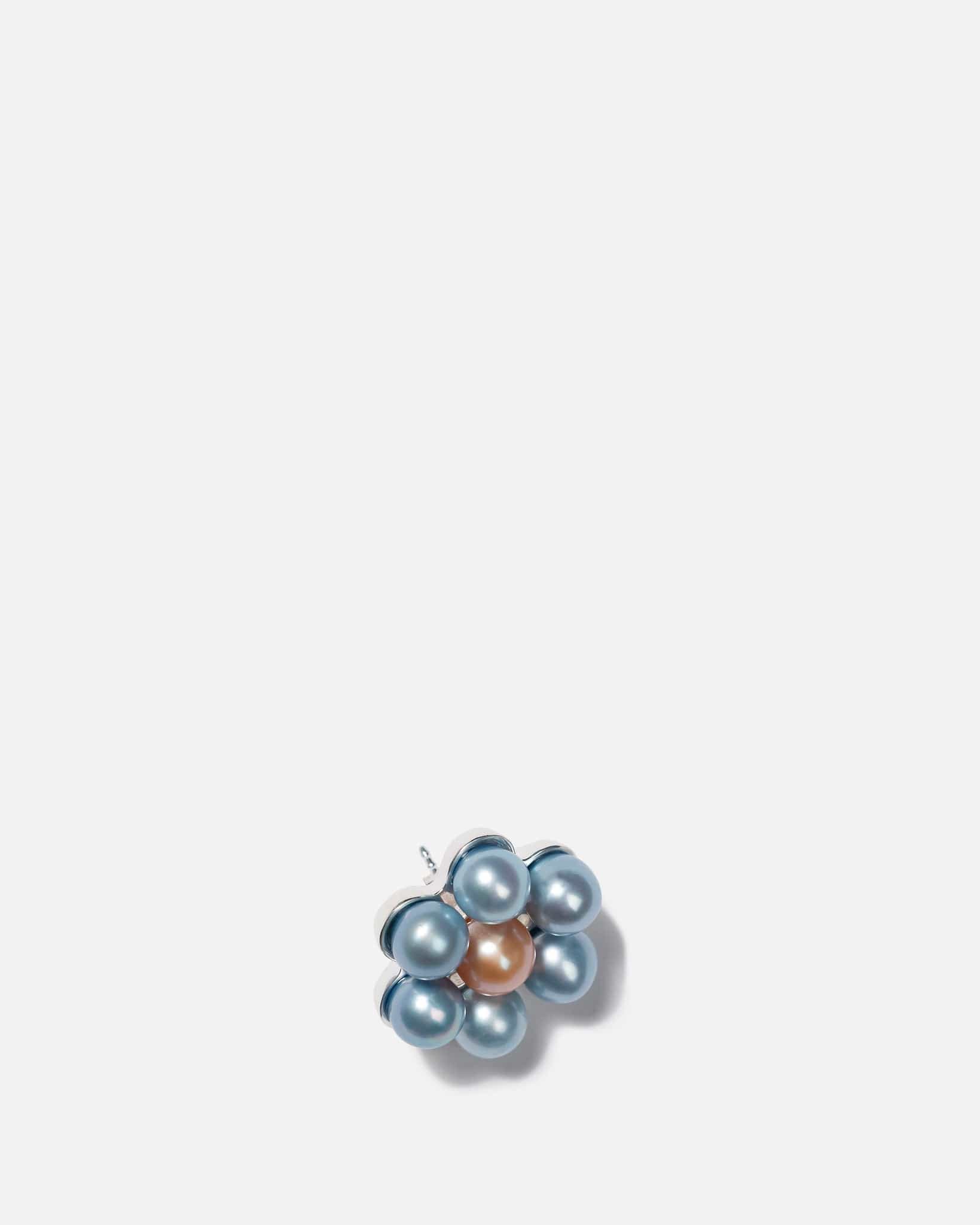 Botter Jewelry Daisy Pearl Single Earring in Blue Flower