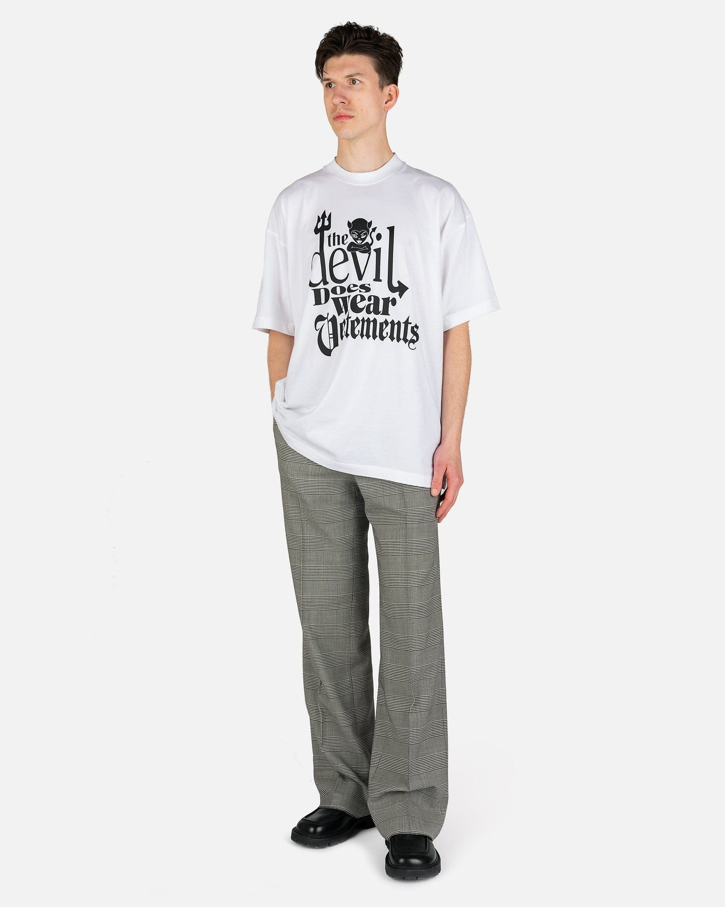 VETEMENTS Men's T-Shirts Devil Does Wear VETEMENTS T-Shirt in White