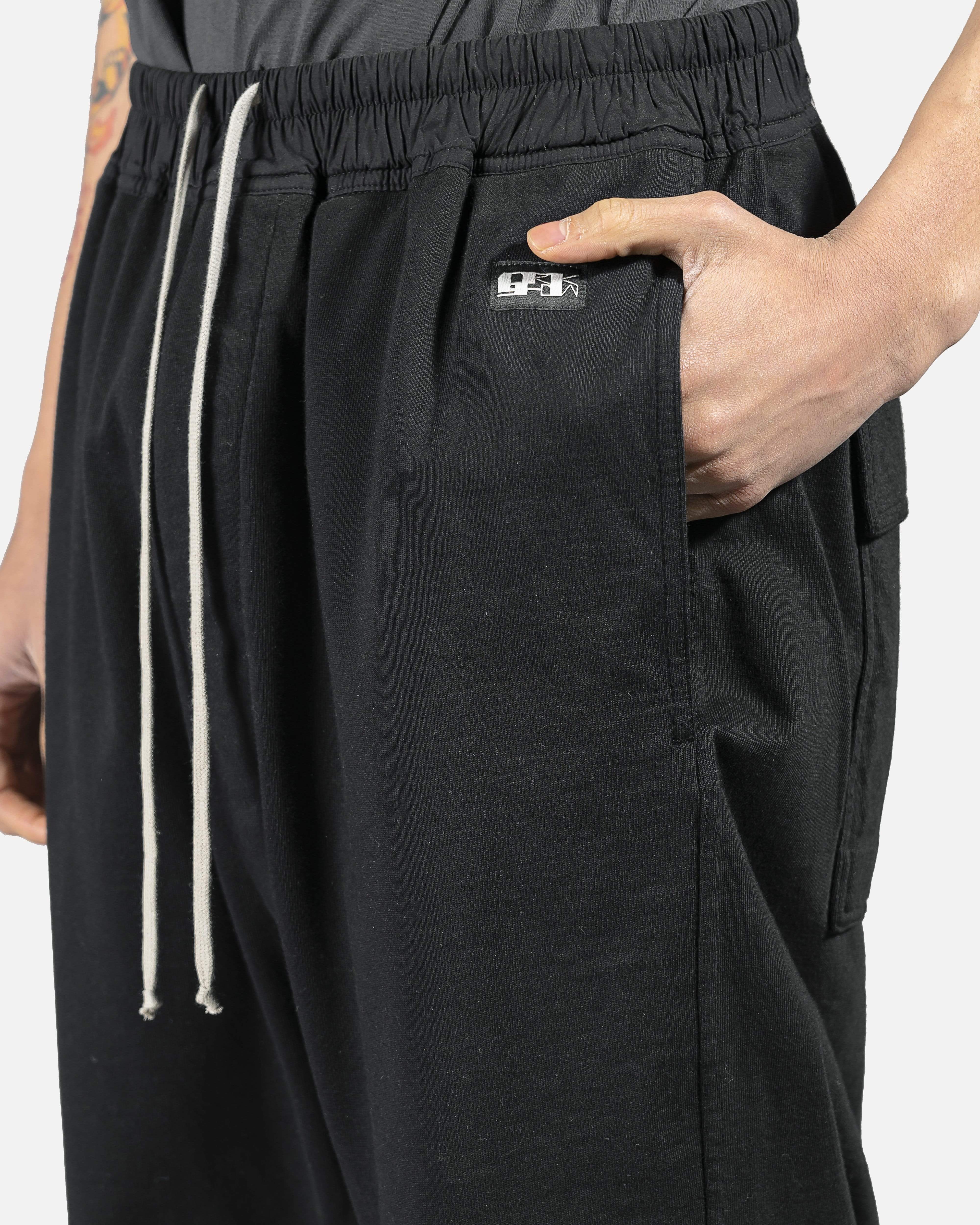 Drawstring Pod Shorts in Black – SVRN