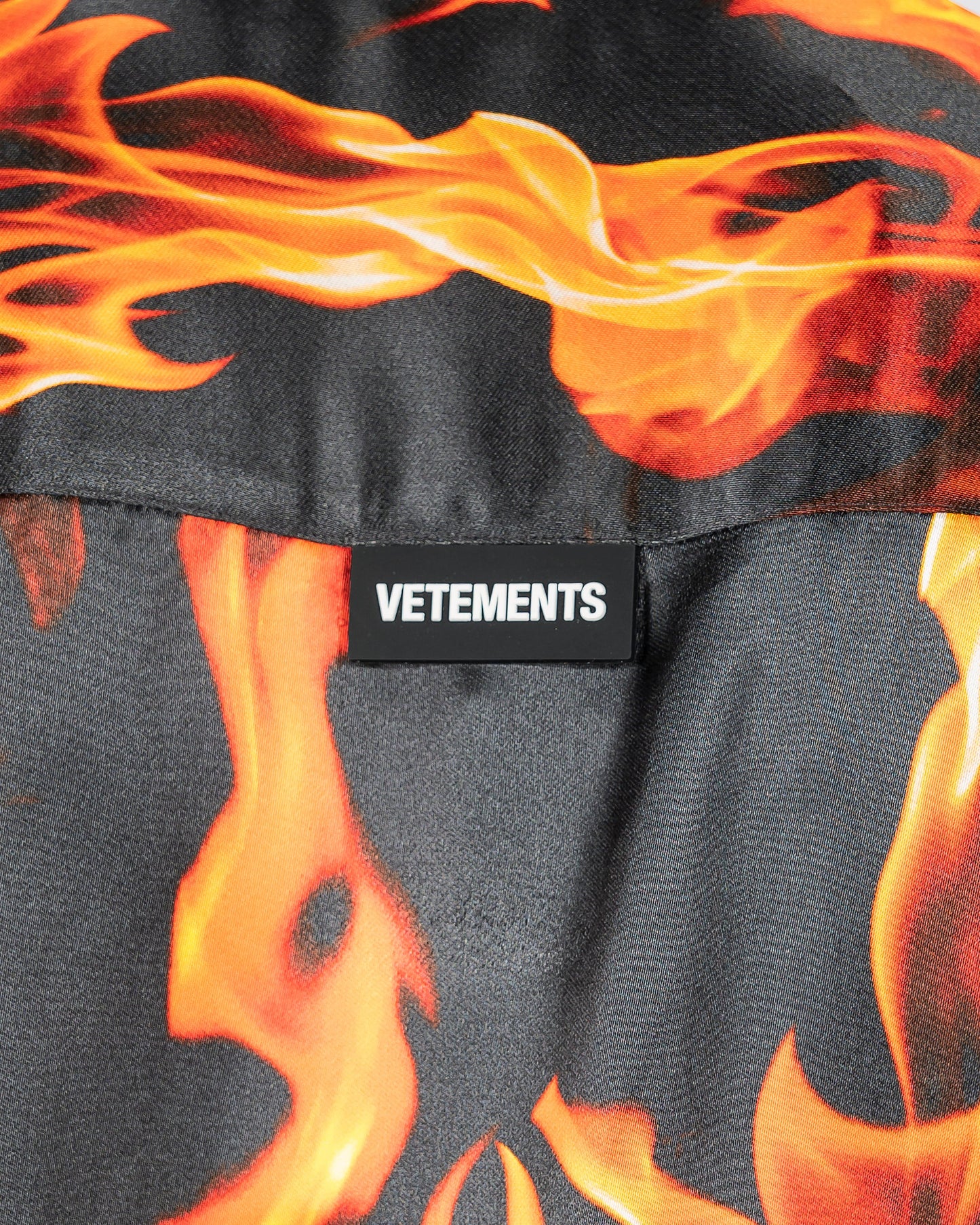VETEMENTS Men's Shirts Fire Jersey Shirt in Orange