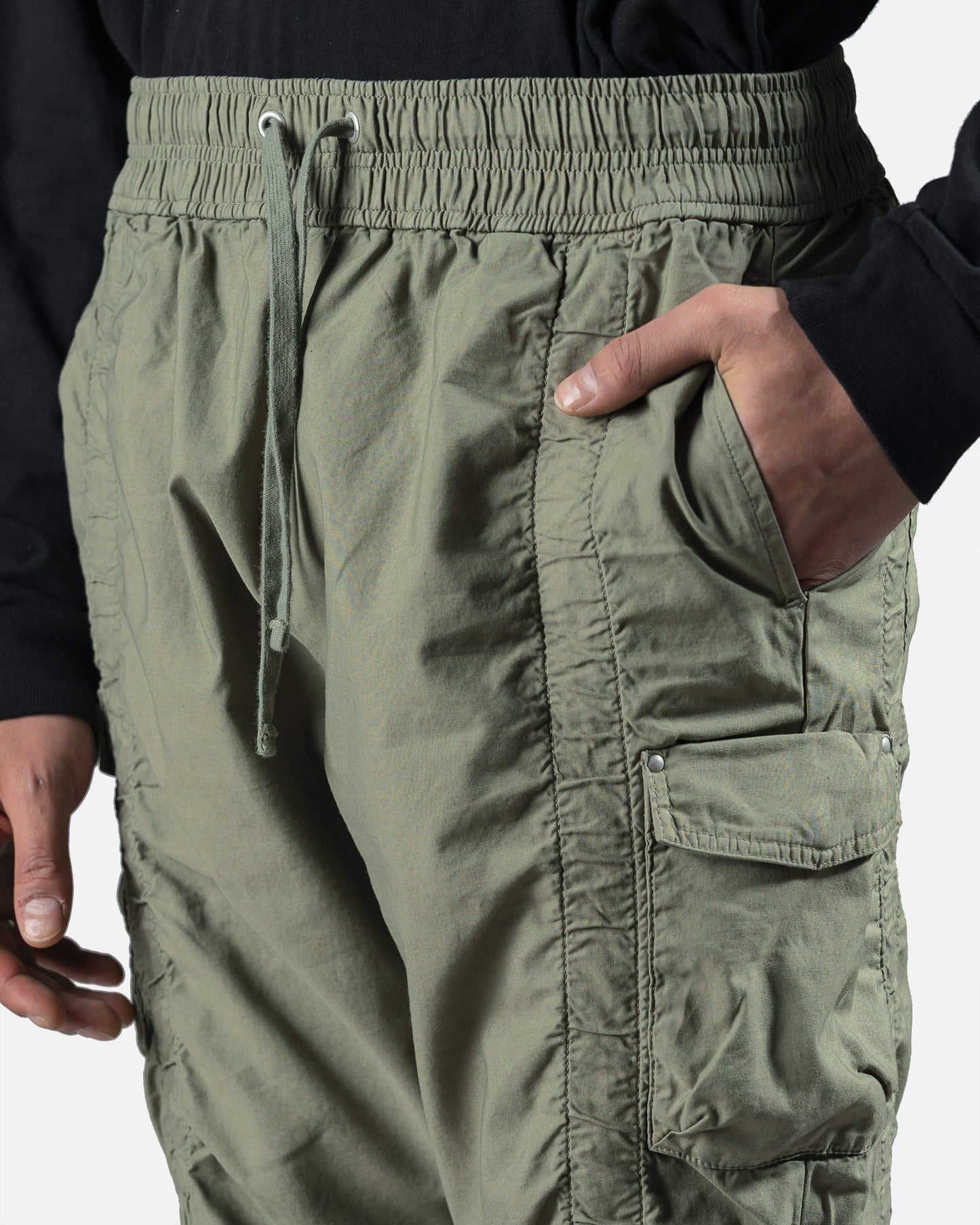 John Elliott Men's Pants Frame Cargo Pant in Olive