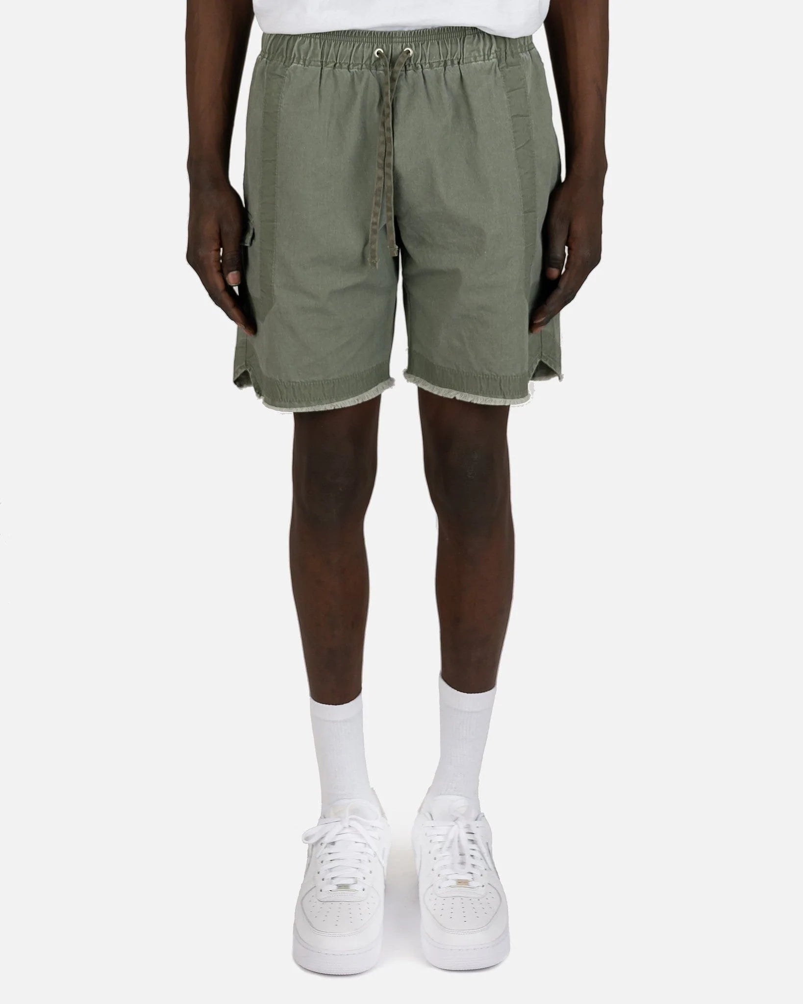 John Elliott Men's Shorts Frame Cargo Shorts in Olive