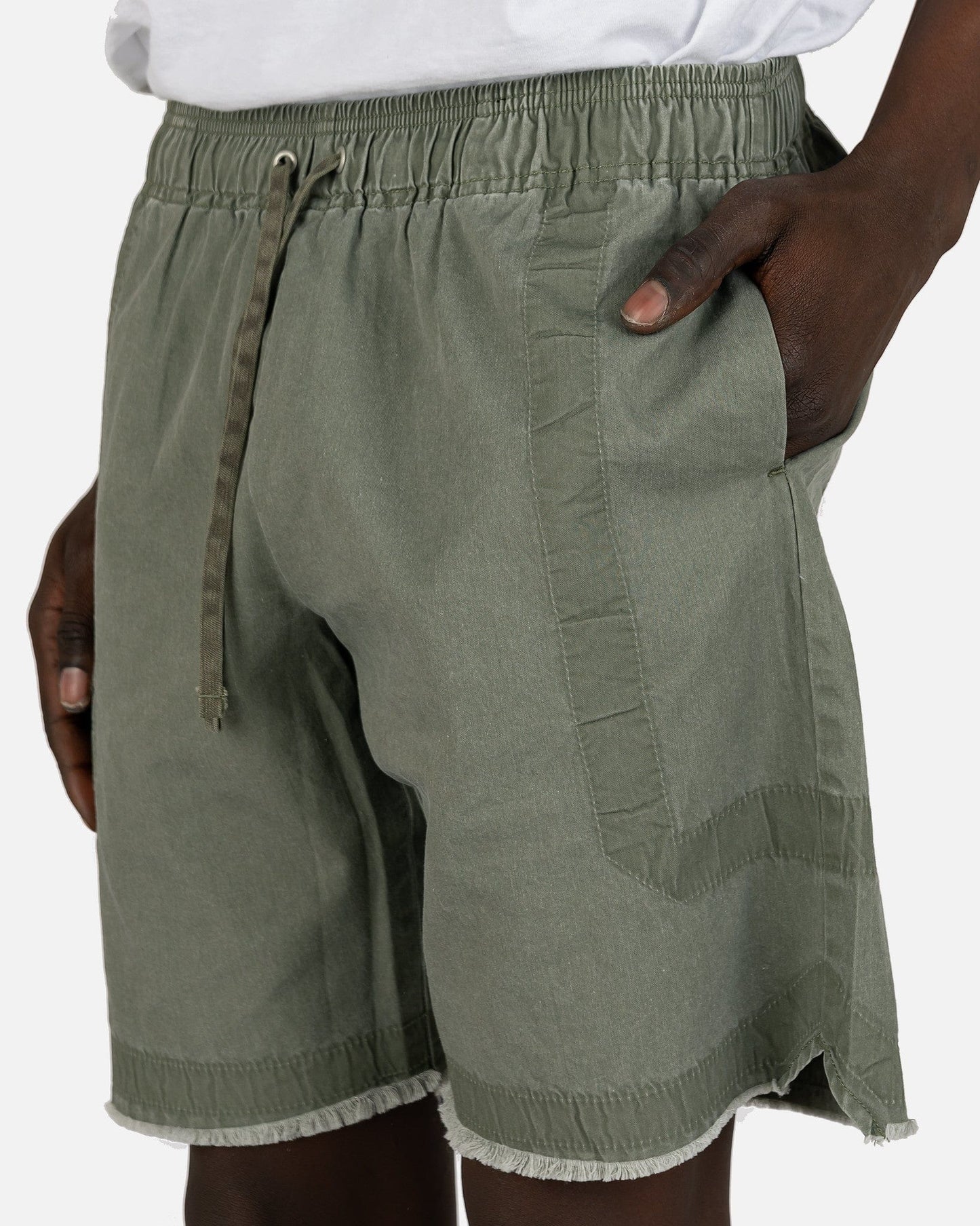 John Elliott Men's Shorts Frame Cargo Shorts in Olive