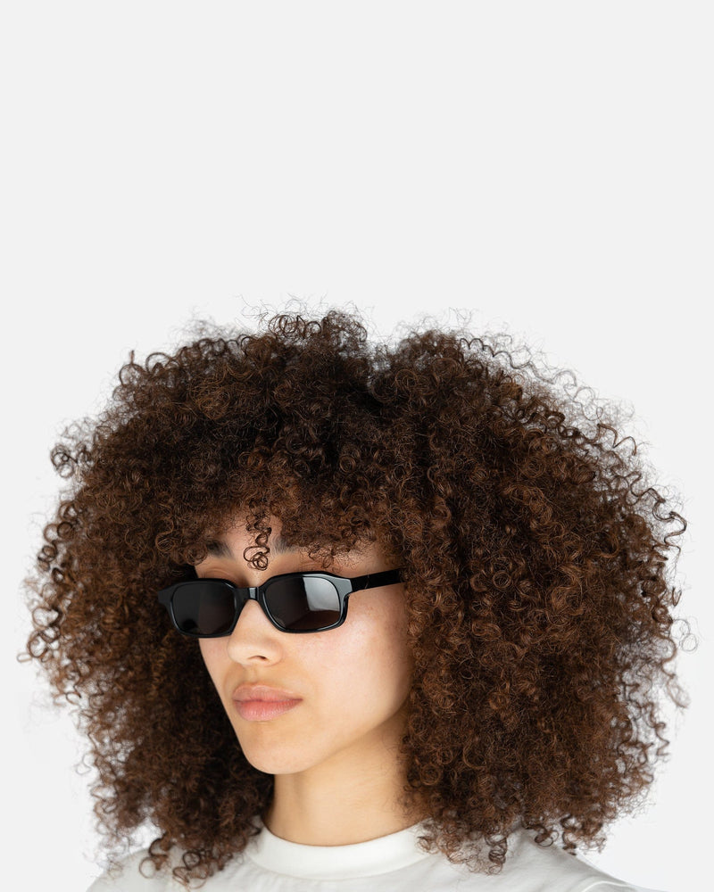 FLATLIST EYEWEAR Eyewear Hanky in Solid Black/Solid Black Lens