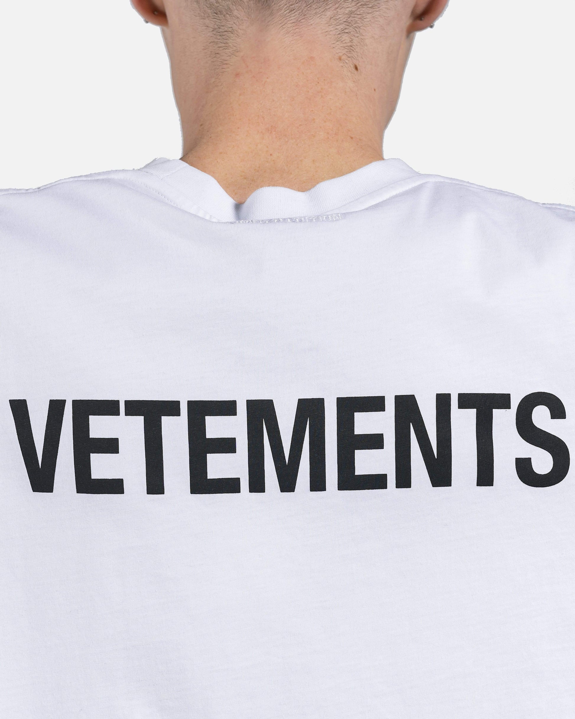 VETEMENTS Men's T-Shirts Iconic Logo Tee in White