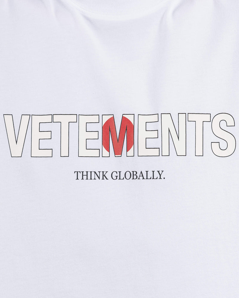 VETEMENTS Men's T-Shirts Japan Flag Logo Tee in White