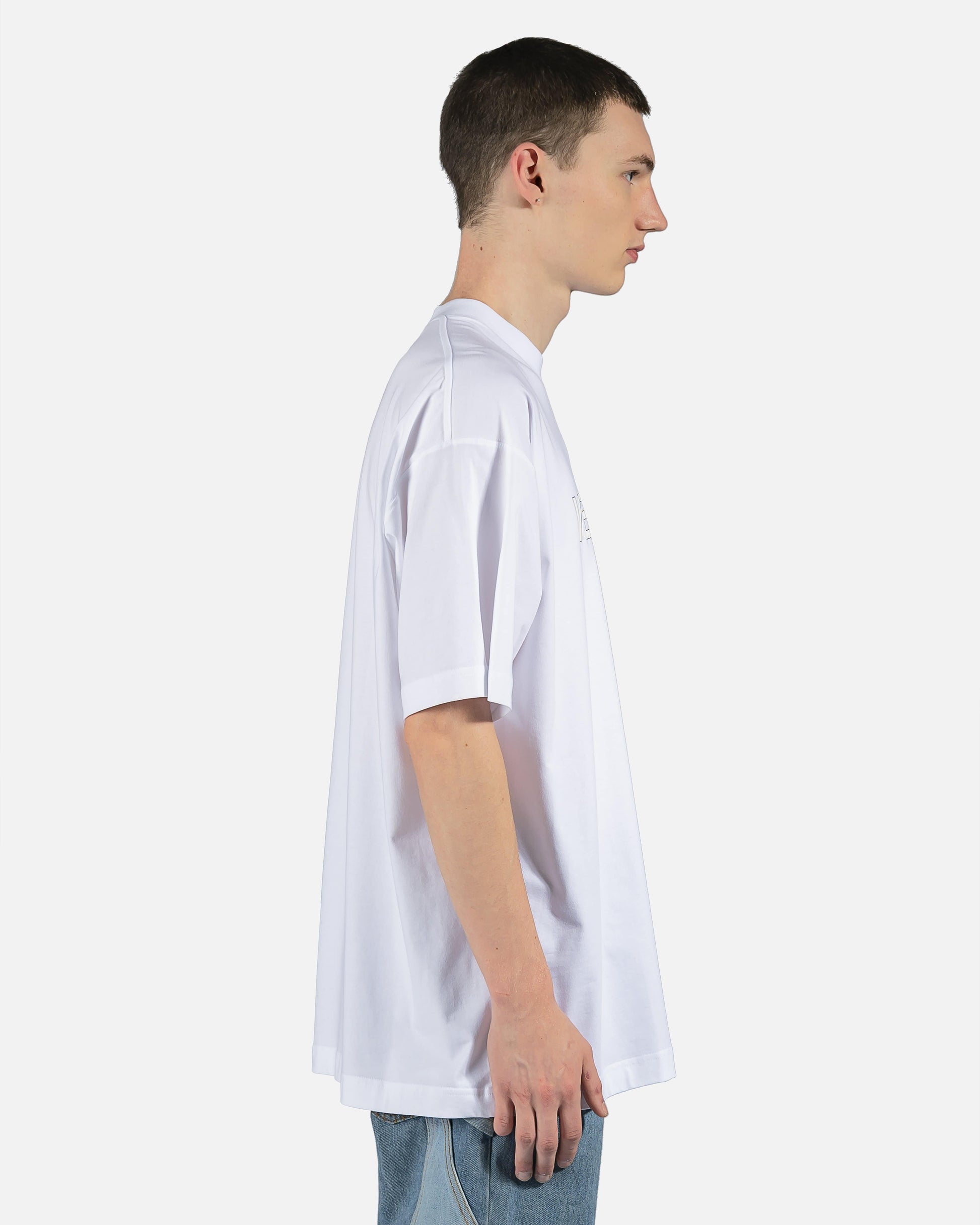 VETEMENTS Men's T-Shirts Japan Flag Logo Tee in White