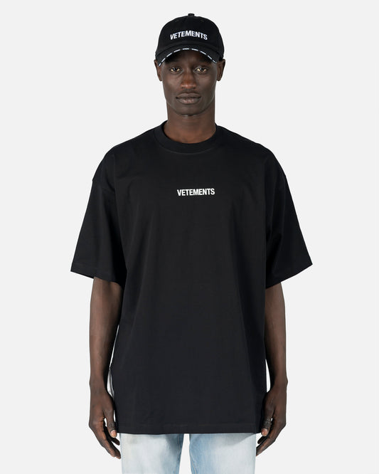 VETEMENTS Men's T-Shirts Logo Label T-Shirt in Black