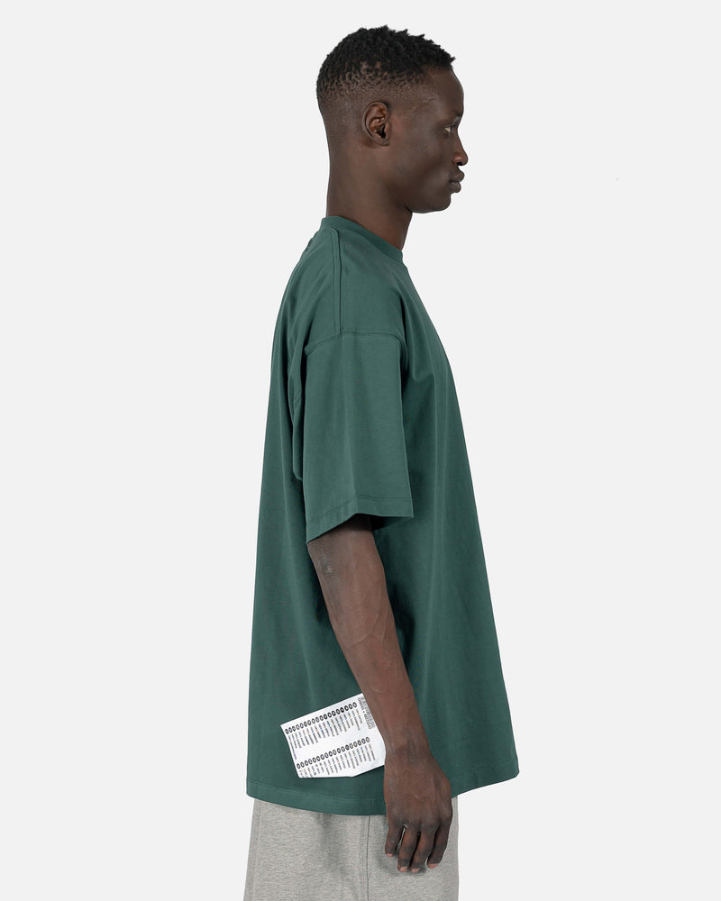 VETEMENTS Men's T-Shirts Logo Label T-Shirt in Police Green