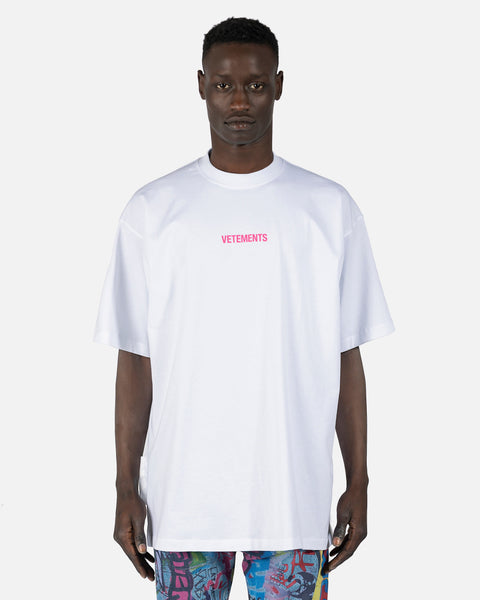 logo-label-t-shirt-in-white- 