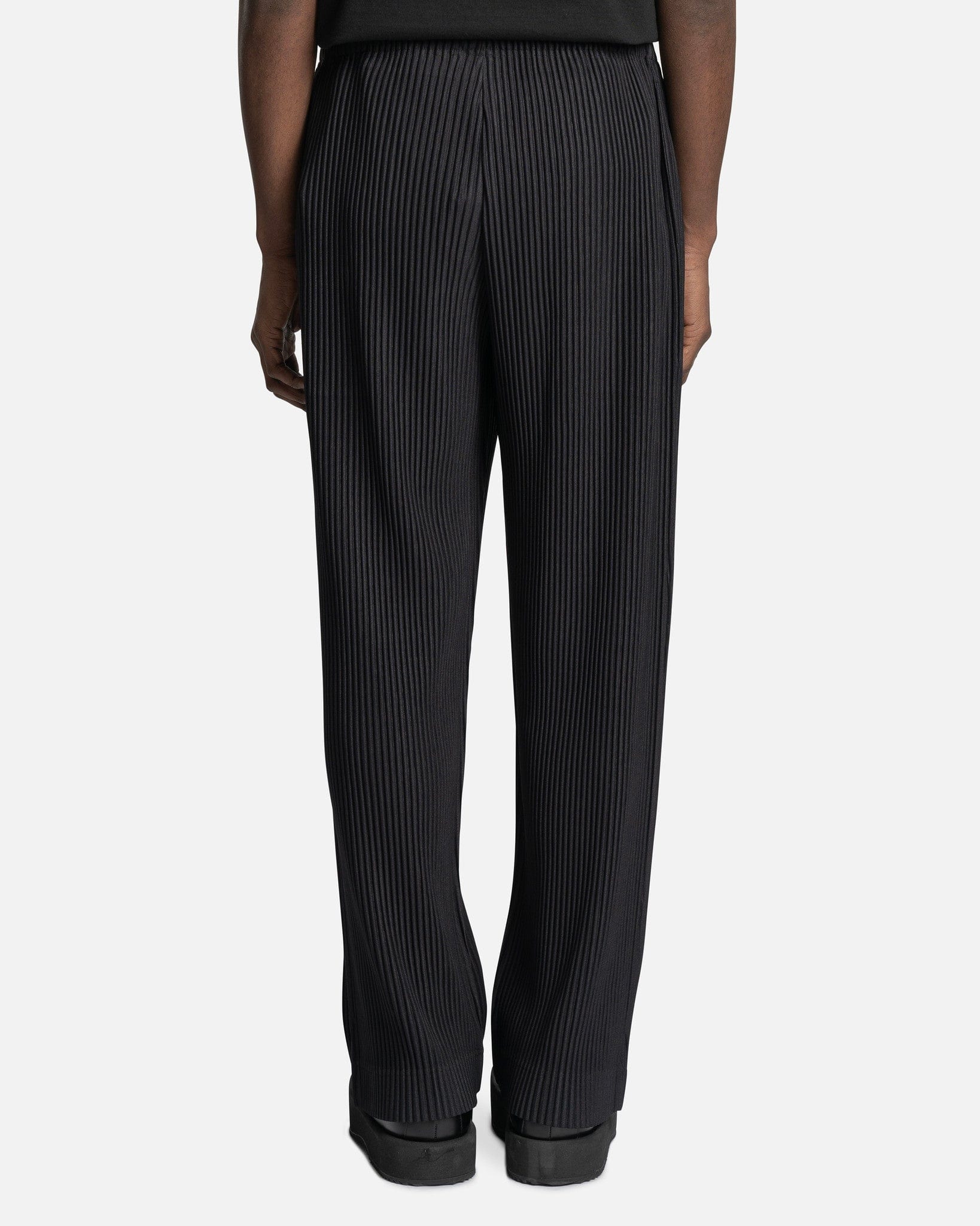 Homme Plissé Issey Miyake Men's Pants MC January Loose Fit Pants in Darkness Brown