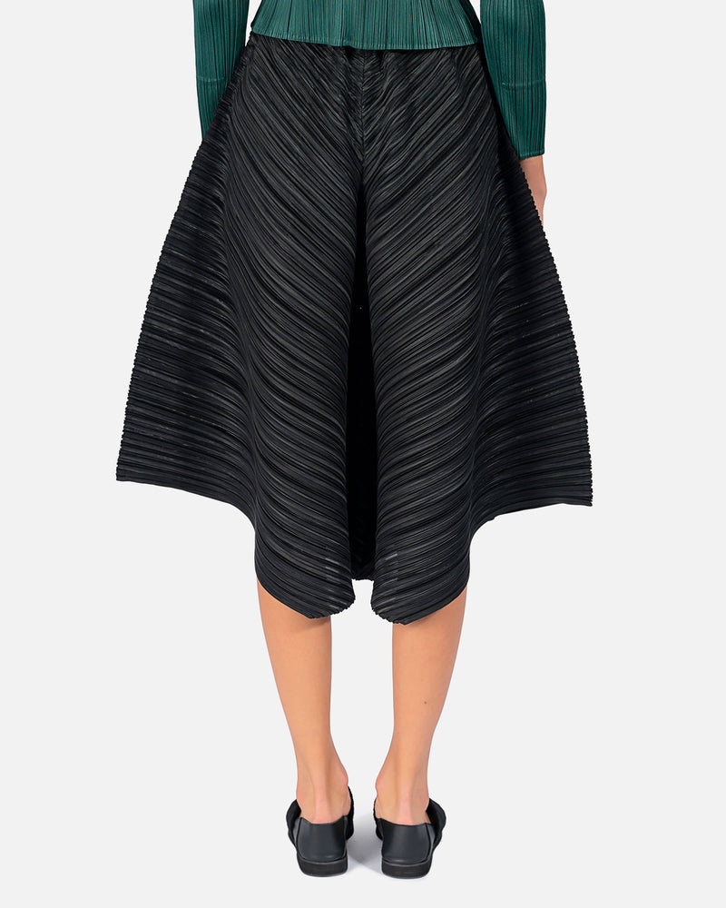 Pleats Please Issey Miyake Women Pants Monthly Colors Pleated Pants in Black