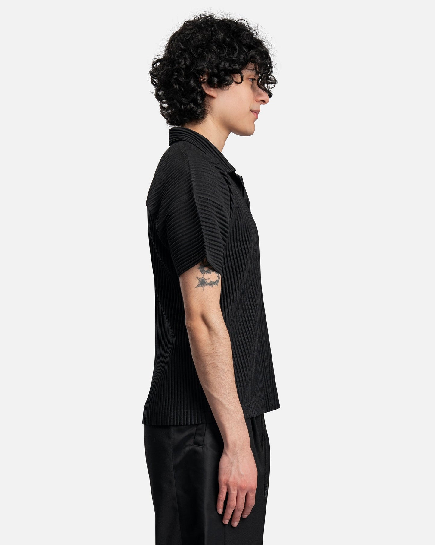 Homme Plissé Issey Miyake Men's Tops Monthly Colors Polo in Black