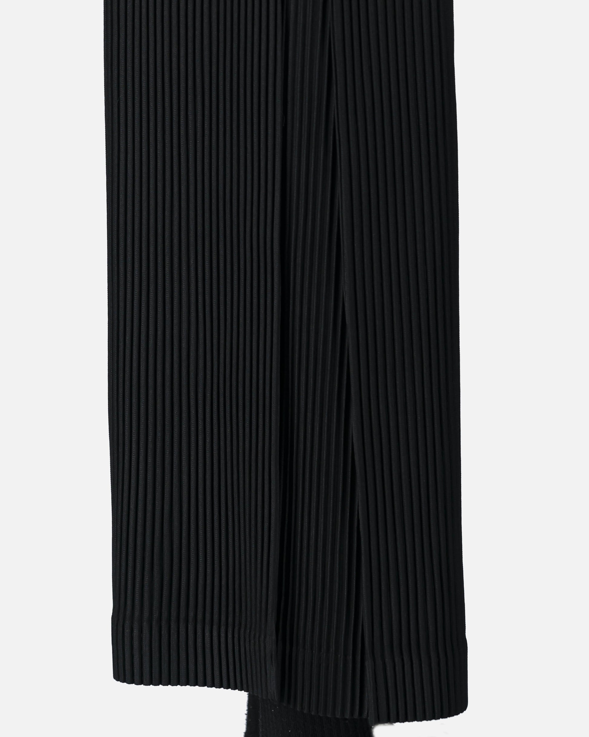Homme Plissé Issey Miyake Men's Pants Monthly Colors Trousers in Black