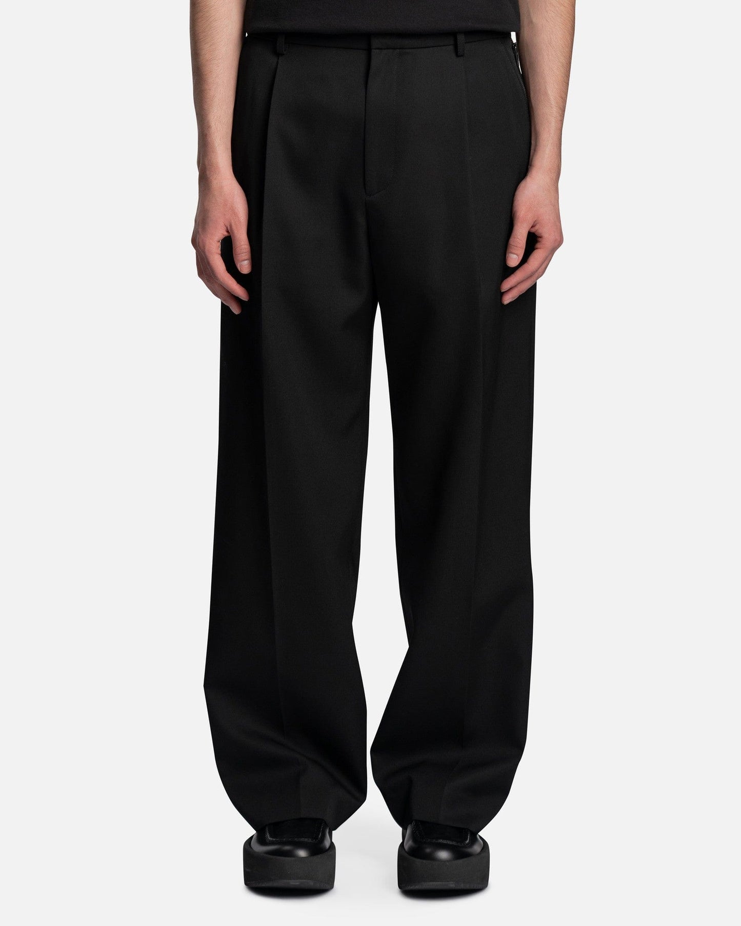 Juun.J Men's Pants One Tuck Pants with Zip Pocket in Black
