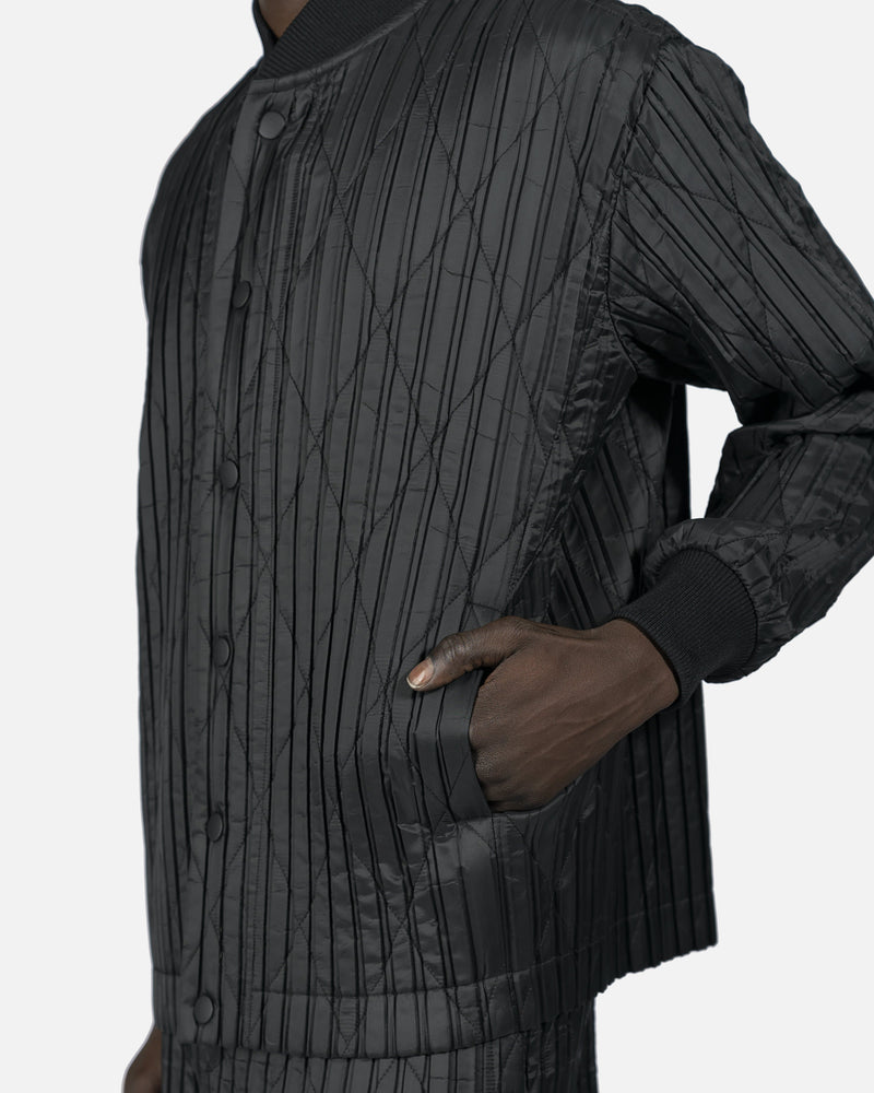 Homme Plissé Issey Miyake Men's Jackets Padded Pleats Jacket in Black
